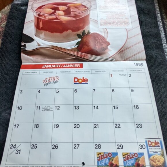 15% OFF Vintage 1988 Calendar/Planner Featuring Monthly Recipes © 1987 - Picture 6 of 16